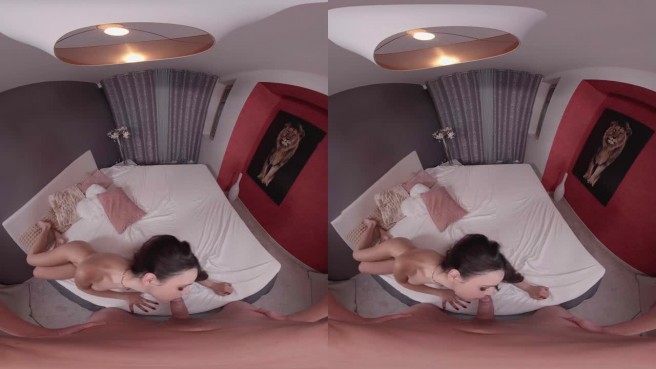 Наездница для чувака в виртуальных очках